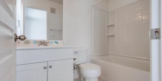 Available Now! Tri-Level 3 Bedroom 3.5 Bath Townhome!! Gallery 39