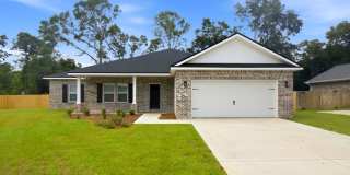 New 4 Bedroom in CRESTVIEW!! Gallery 1
