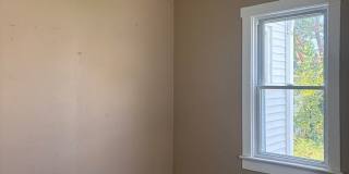 Charming 3 Bed Property at Prime Location Gallery 9