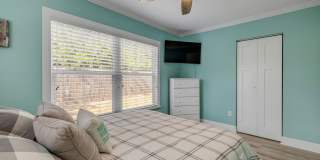 Renovated Spanish-Style 2/1 Beach Bungalow Just Steps to the Ocean! Gallery 23
