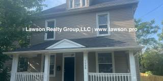 Spacious West End Four Bedroom Home with Fenced In Yard Spacious West End Four Bedroom Home with Fenced In Yard Gallery 1
