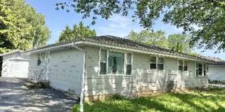 917-919 Meadowview Drive - 919 Gallery 2