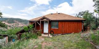 Manitou Cottage nestled in Nature Gallery 1