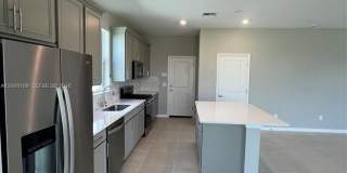 12222 SW Myrtle Oak Dr Gallery 7