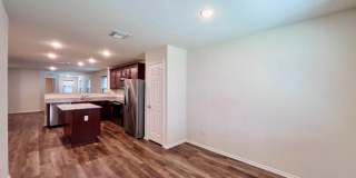 Charming 3-Bedroom, 2-Bathroom Oasis Nestled in the Vibrant Heart of San Antonio, Texas! Gallery 7