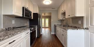 Double En-Suite Townhome Gallery 12