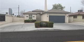 2204 VAN PATTEN Place Gallery 1