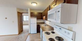 153 N. Hyland Gallery 1