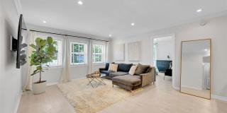 615 Northeast 12th Avenue Gallery 10