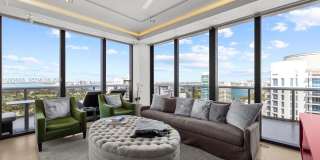 5875 Collins Avenue Gallery 38