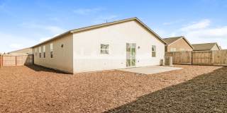 Stunning 4 Bed/3 Bath SW Bakersfield Home w/ Paid Solar and $0 Deposit Option Gallery 20