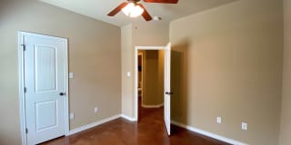 4 Bedroom Single Family Home:  Available Now! Gallery 10