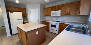 1776 square foot 3 Bedroom home in El Mirage Gallery 4