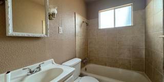 Northeast El Paso 4 Bed 2 Bath  Refrig A/C Gallery 16