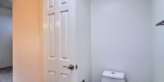 Remodeled 3bd 3-Story Townhouse With Attached Garage Remodeled 3bd 3-Story Townhouse With Attached Garage Gallery 37
