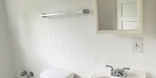 Charming 3-Bedroom Property in Prime Location Gallery 12