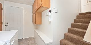 Cozy 2-bedroom 2 bath house in Redmond- Offering a 6-month lease. Gallery 12