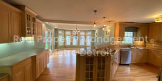 4-Bedroom Home in Troy, Michigan Gallery 9