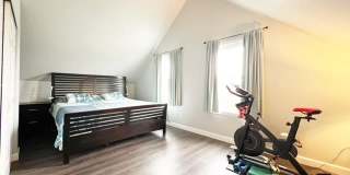 734 Tufts Avenue East Gallery 24