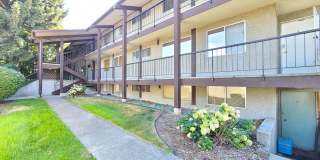 $1,050 - 1 Bed / 1 Bath Spacious Condo in South Hill ($500 Off First Month Rent) $1,050 - 1 Bed / 1 Bath Spacious Condo in South Hill ($500 Off First Month Rent) Gallery 1