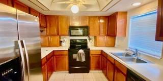 4521 Bay Beach Lane Gallery 1