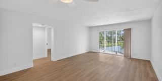 14375 Strathmore Lane Gallery 24