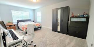 Stunning Newer, 2 Story 3/2.5 Home in a Quiet Cul-de-sac Gallery 17