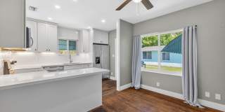 Charming Oakland Park 2BR House - Rent Includes Internet & Water Gallery 5