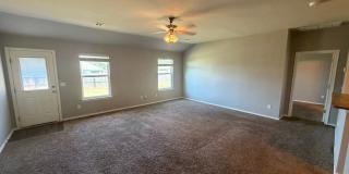 Beautiful 3 Bed 2 Bath in Moore Gallery 3