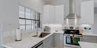 156 Coventry Place Gallery 24