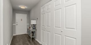 Fully Renovated Modern Apartments Gallery 15