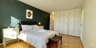 Luxury 2-Bedroom, 1.5-Bathroom Apartment - Pets Welcome! Heat/Hot Water Included Gallery 1
