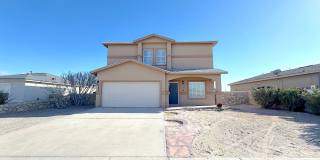 Gorgeous 5bed/3bath Refrig A/C with 2 Master Bedrooms! Gallery 1
