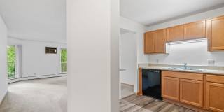 Parkside at Medicine Lake Gallery 4