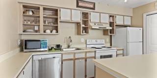 3304 WYNDHAM CIR #235 Gallery 6