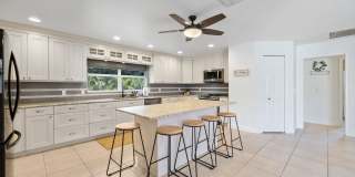 Pool Home for rent Gallery 27