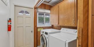 3Bd/2ba Home w/parking in Santa Monica Gallery 11
