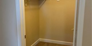 75 E Agate Avenue Gallery 14