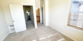 3 BED SEATTLE TOWNHOME FOR RENT W HIGH END FINISHES & EASY COMMUTE Gallery 9