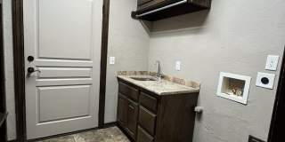 48 NE Creekside Dr Gallery 9