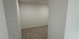 32 NW 14th Ave Gallery 12