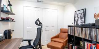 6029 Eleanor Gallery 30