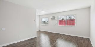 Gardena Gallery 12