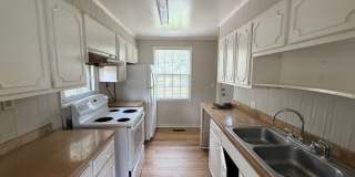 Charming 2BR/1BA Near VSU – Hardwood Floors Charming 2BR/1BA Near VSU – Hardwood Floors Gallery 11