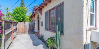 616-618 N. Alta Vista Blvd. Gallery 11