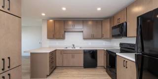 Snelling Yards Apartments - Affordable Housing Gallery 8