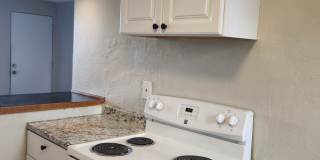 1 BR 1 BATH FULL REMODEL UPPER UNIT FREE RENT OAC Gallery 8