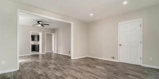 1045 Casgrain Street Gallery 8