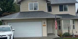 Beautiful 3 Bedroom Plus Den 2.5 Bath Home in Lake Stevens! Gallery 1