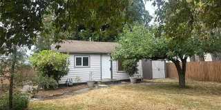 2 Bedroom, 1 Bathroom Home for Rent in Lynden! Gallery 1